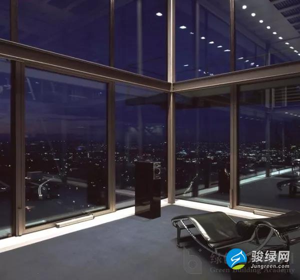 斯图加特索贝克钢结构住宅内景